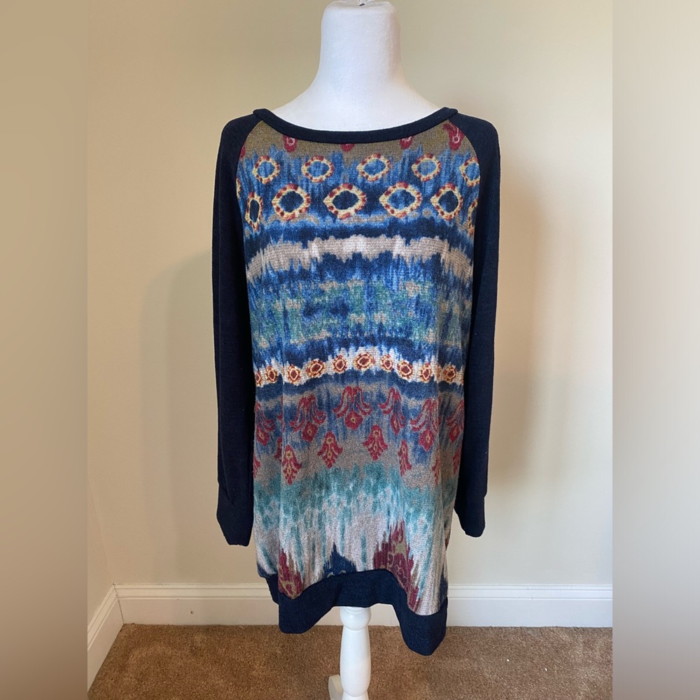 Vision Womens Multicolor Long sleeve Sweater. Size XL